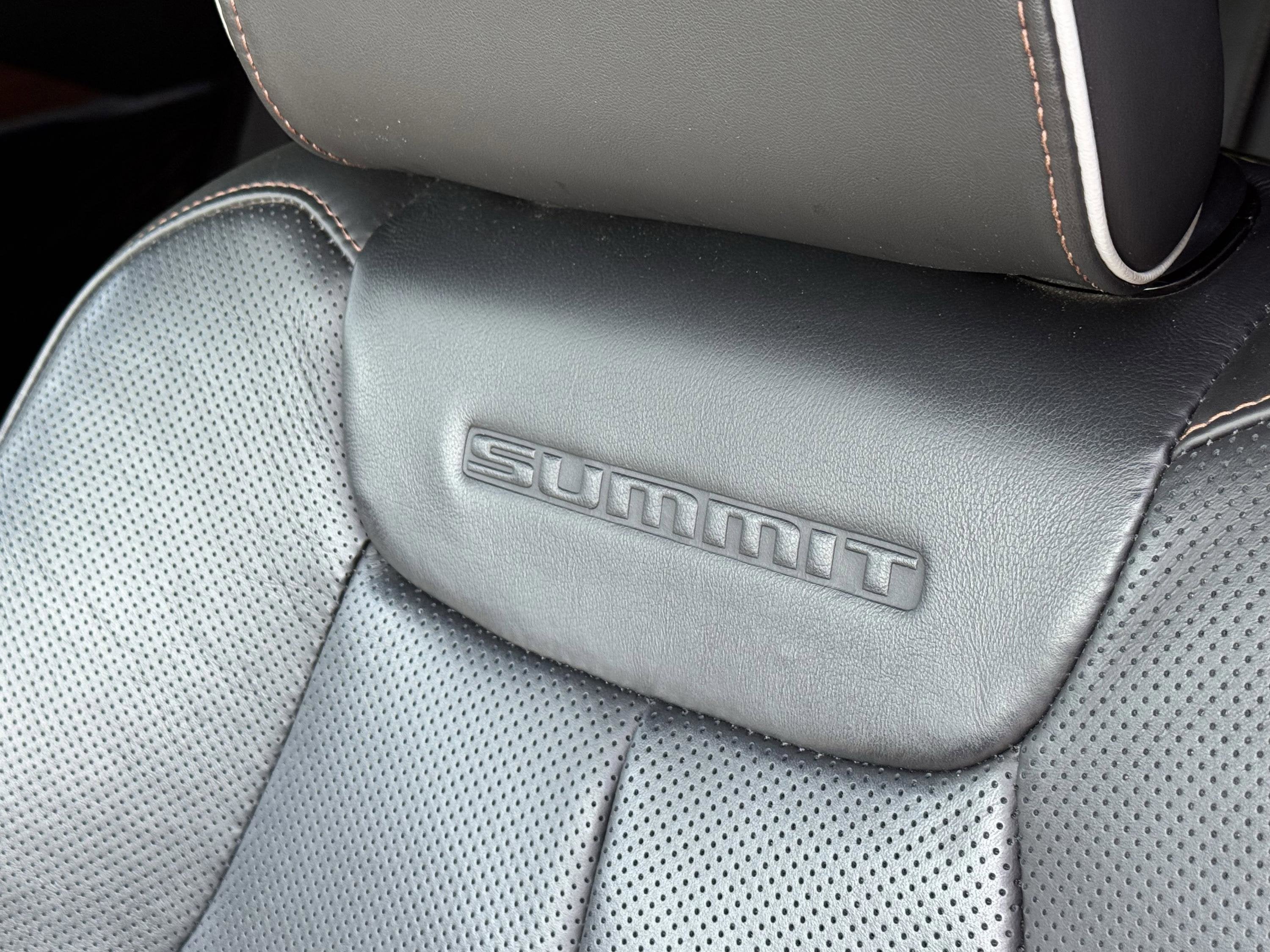 2025 Jeep Grand Cherokee Summit Reserve