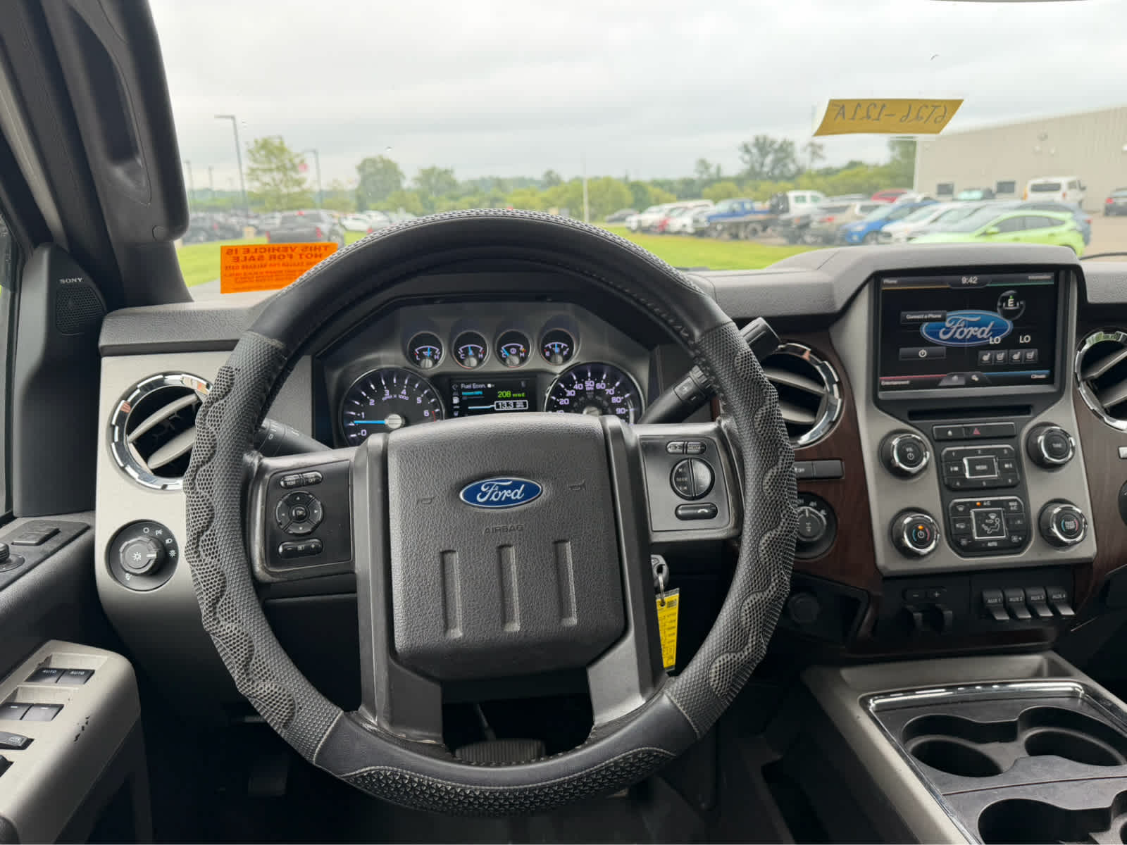 2016 Ford Super Duty F-350 SRW Pickup Lariat