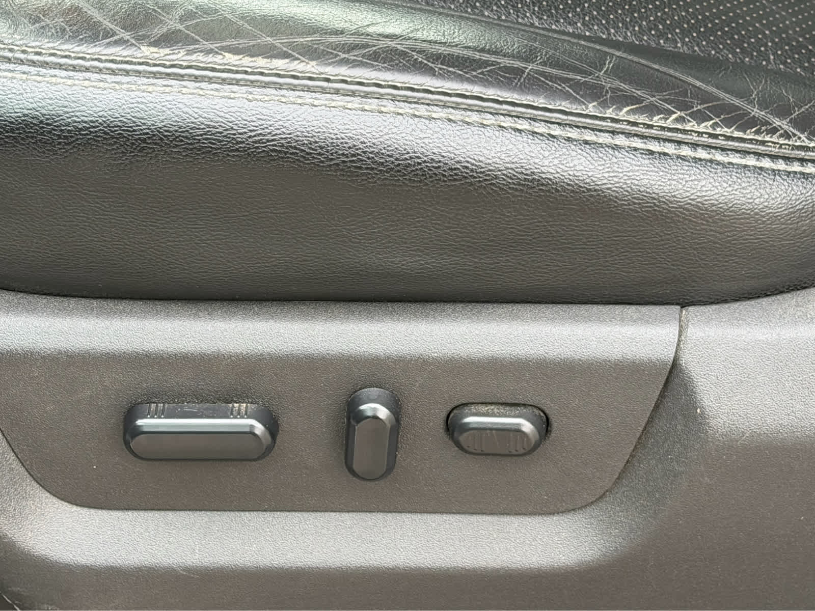 2016 Ford Super Duty F-350 SRW Pickup Lariat