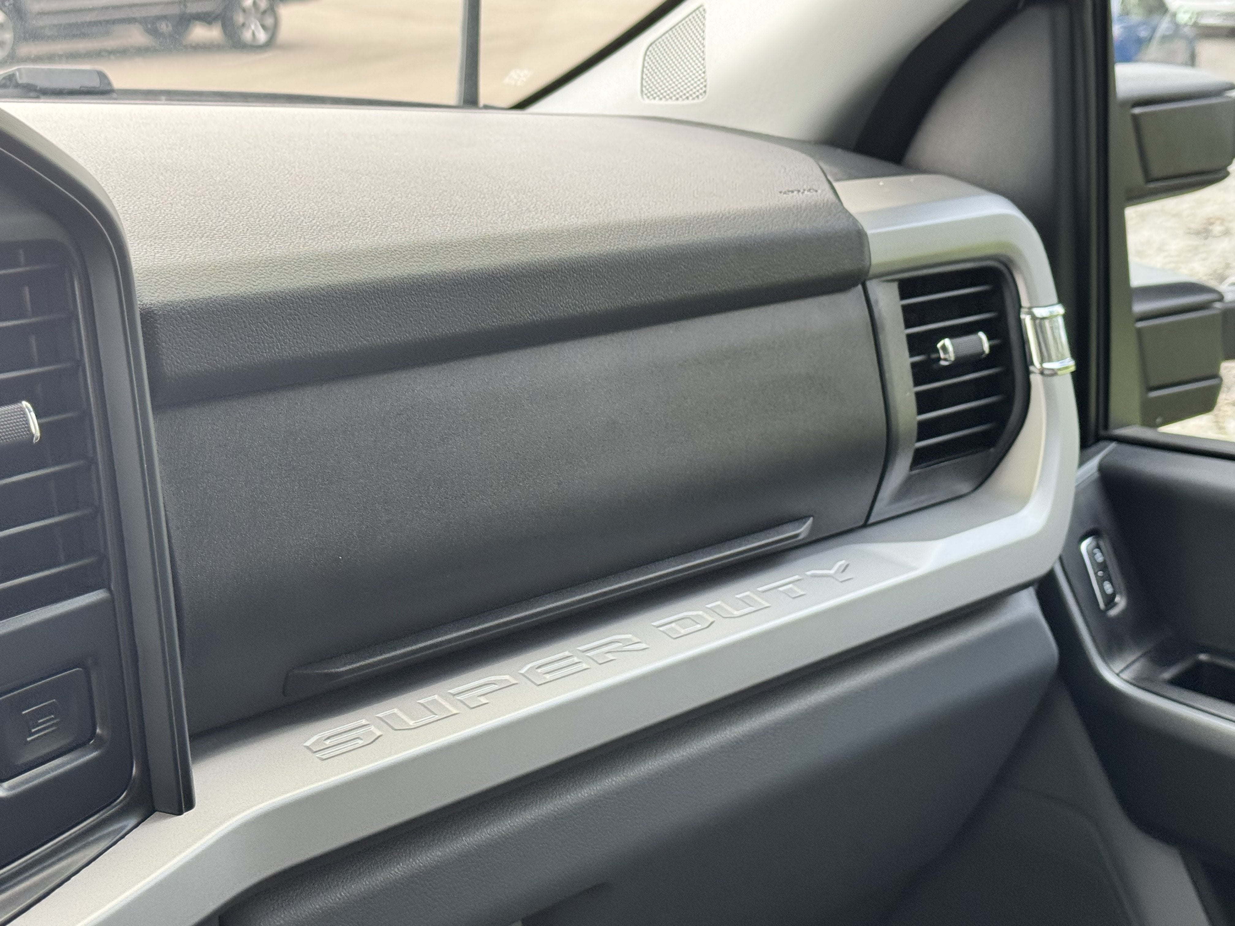 2026 Ford Super Duty F-450 Pickup XLT