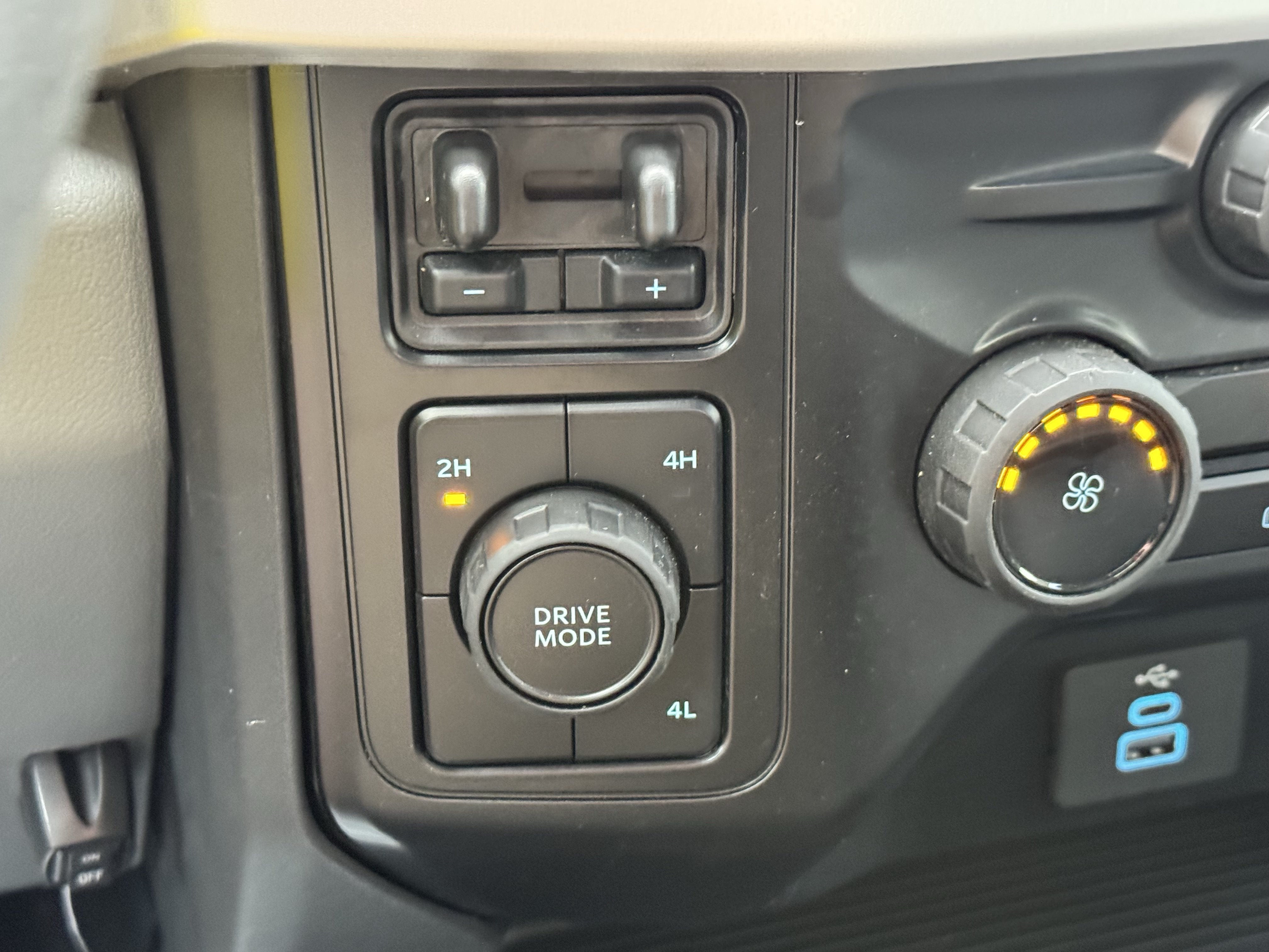 2026 Ford Super Duty F-450 Pickup XLT