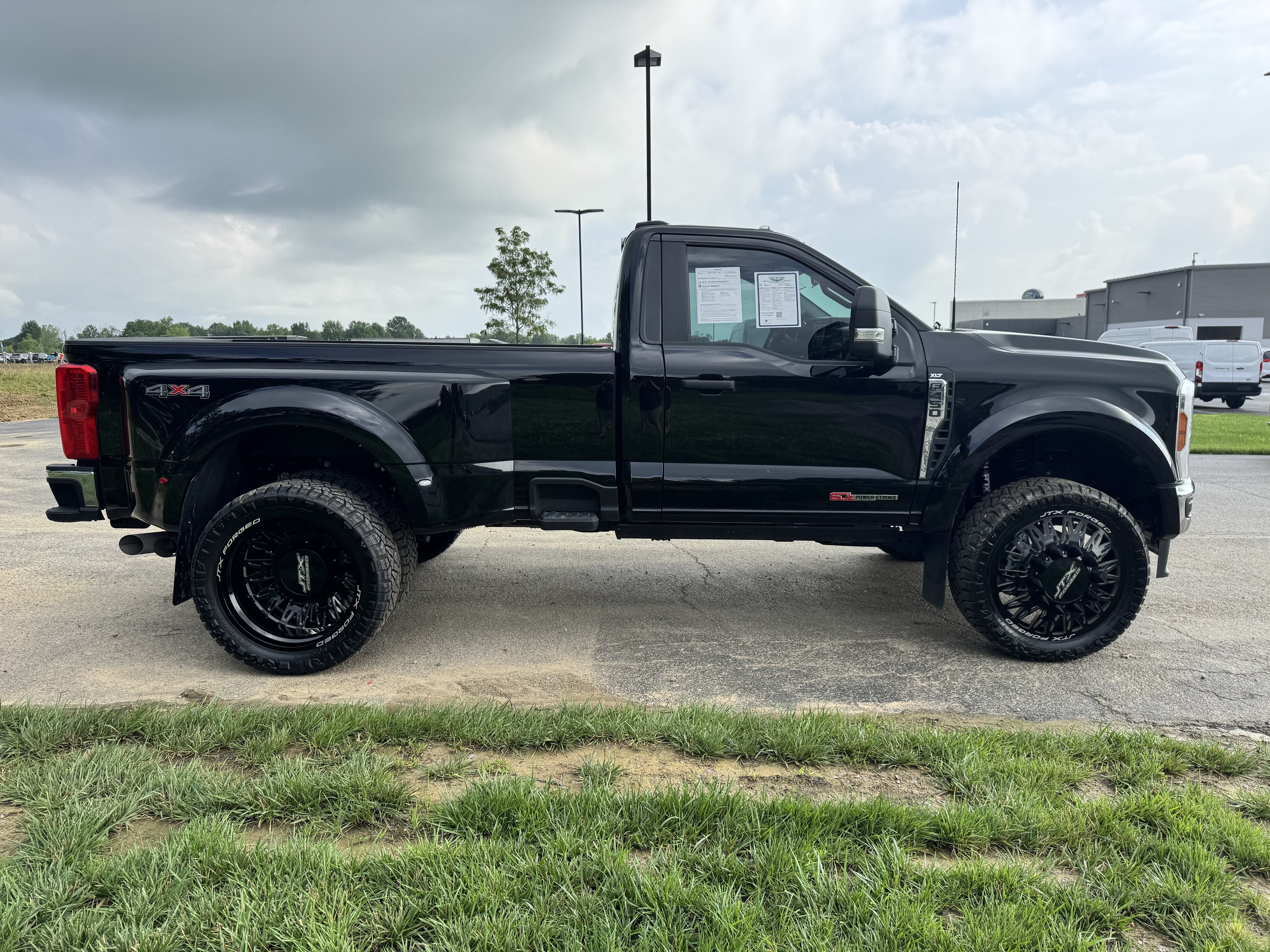2026 Ford Super Duty F-450 Pickup XLT