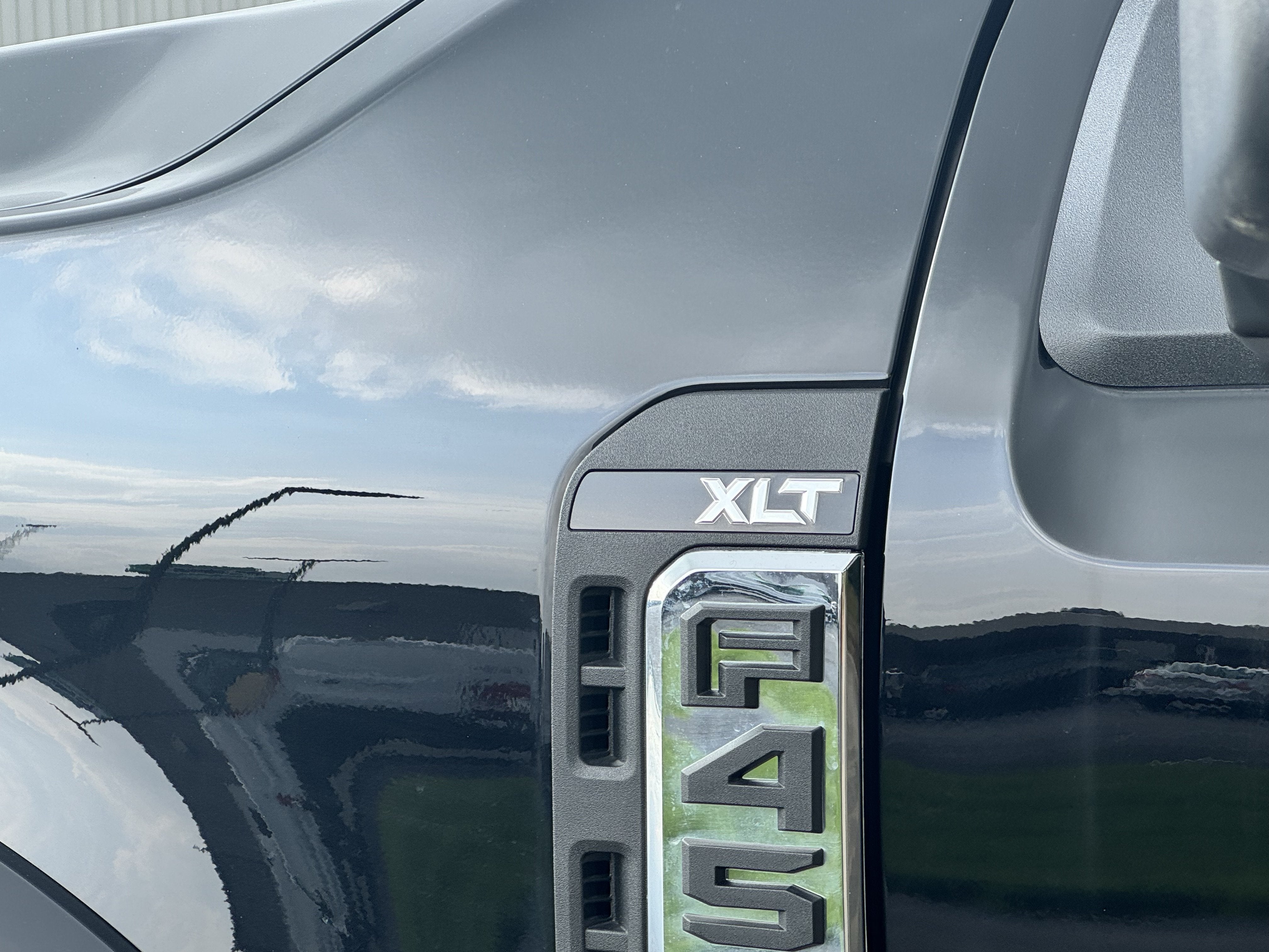 2026 Ford Super Duty F-450 Pickup XLT