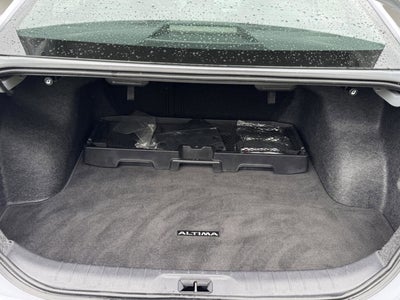 2025 Nissan Altima 2.5 SR