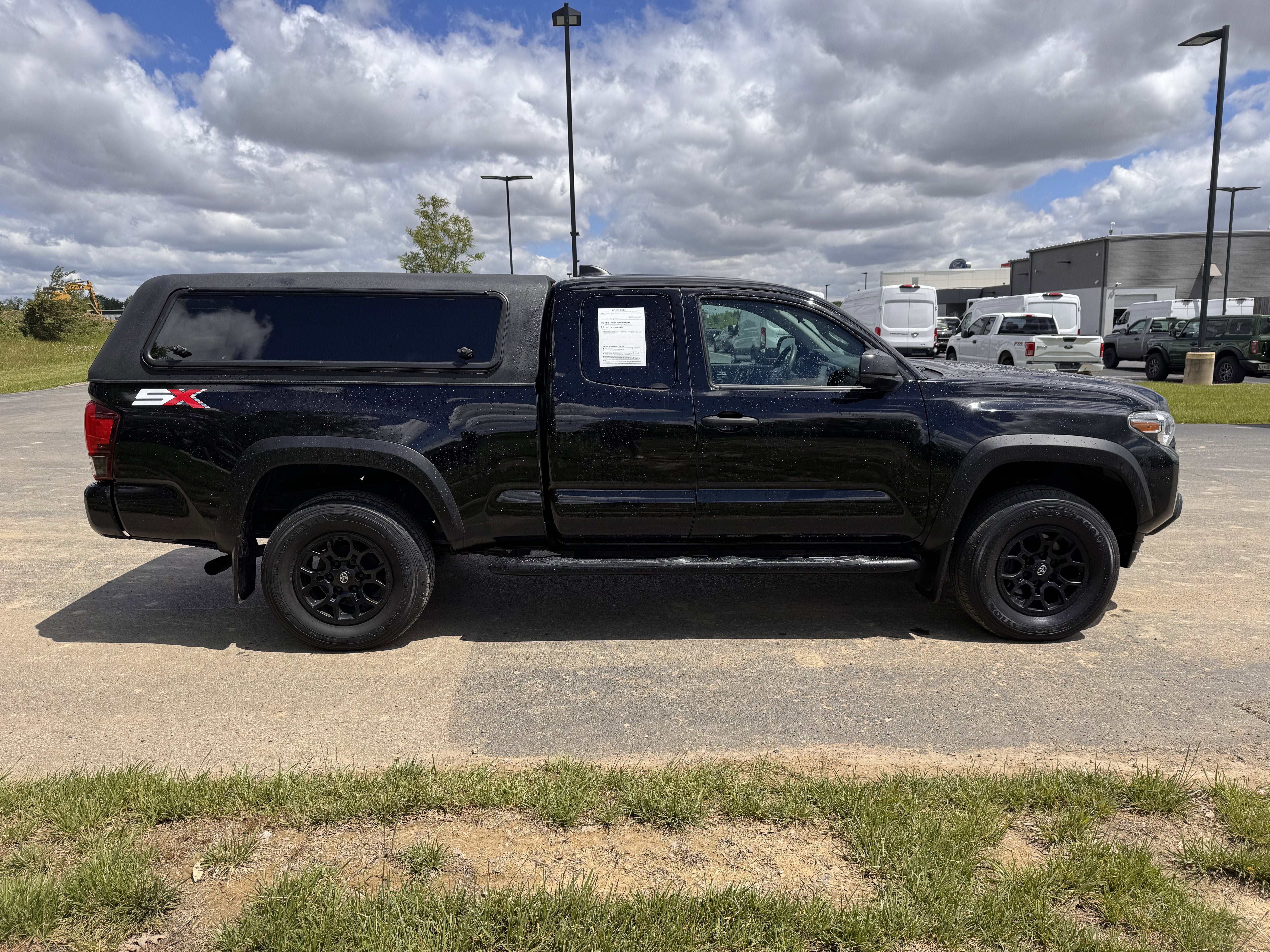 2022 Toyota Tacoma SR V6