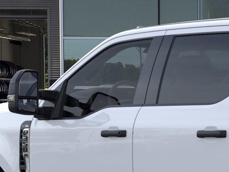 2026 Ford Super Duty F-350 DRW Chassis Cab LARIAT