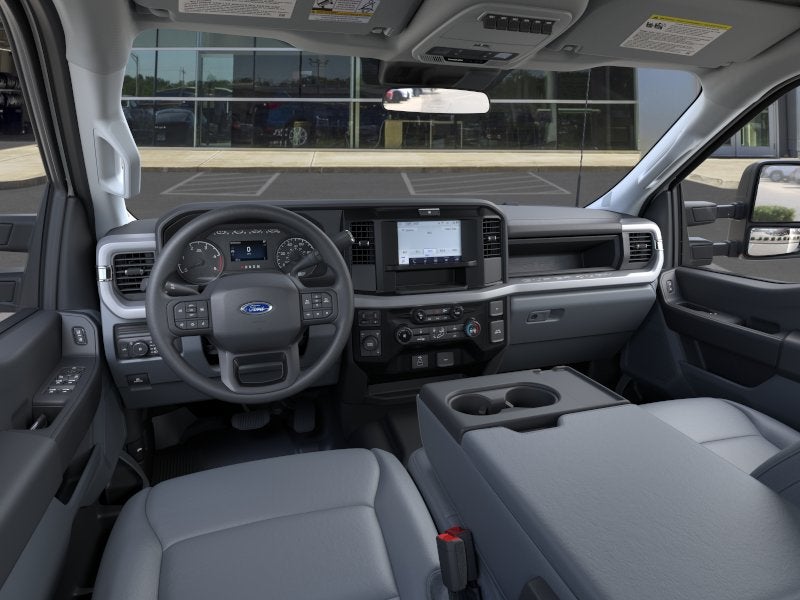2026 Ford Super Duty F-350 DRW Chassis Cab LARIAT