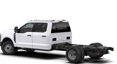 2026 Ford Super Duty F-350 DRW Chassis Cab LARIAT