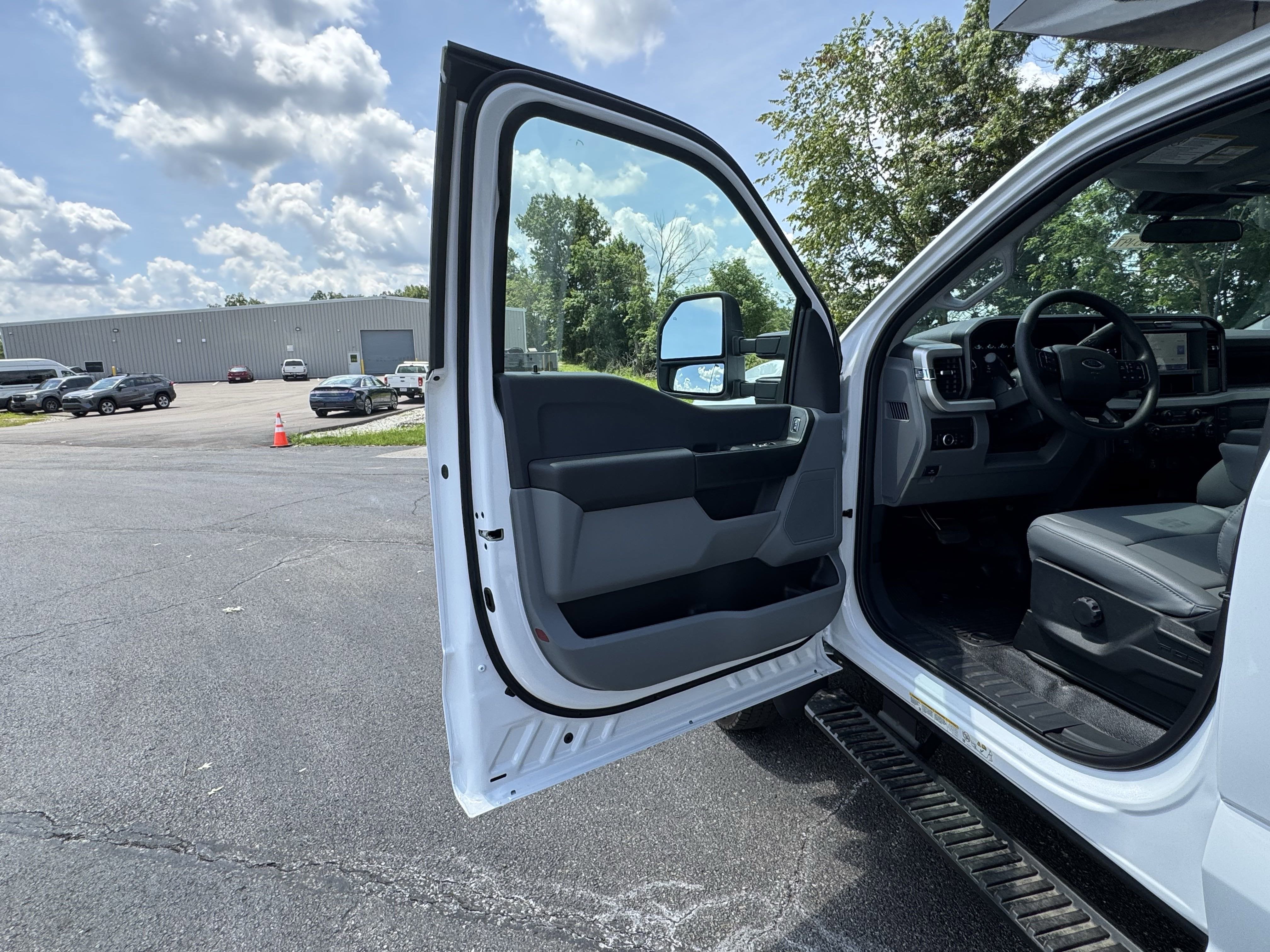 2025 Ford F-450SD XL DRW