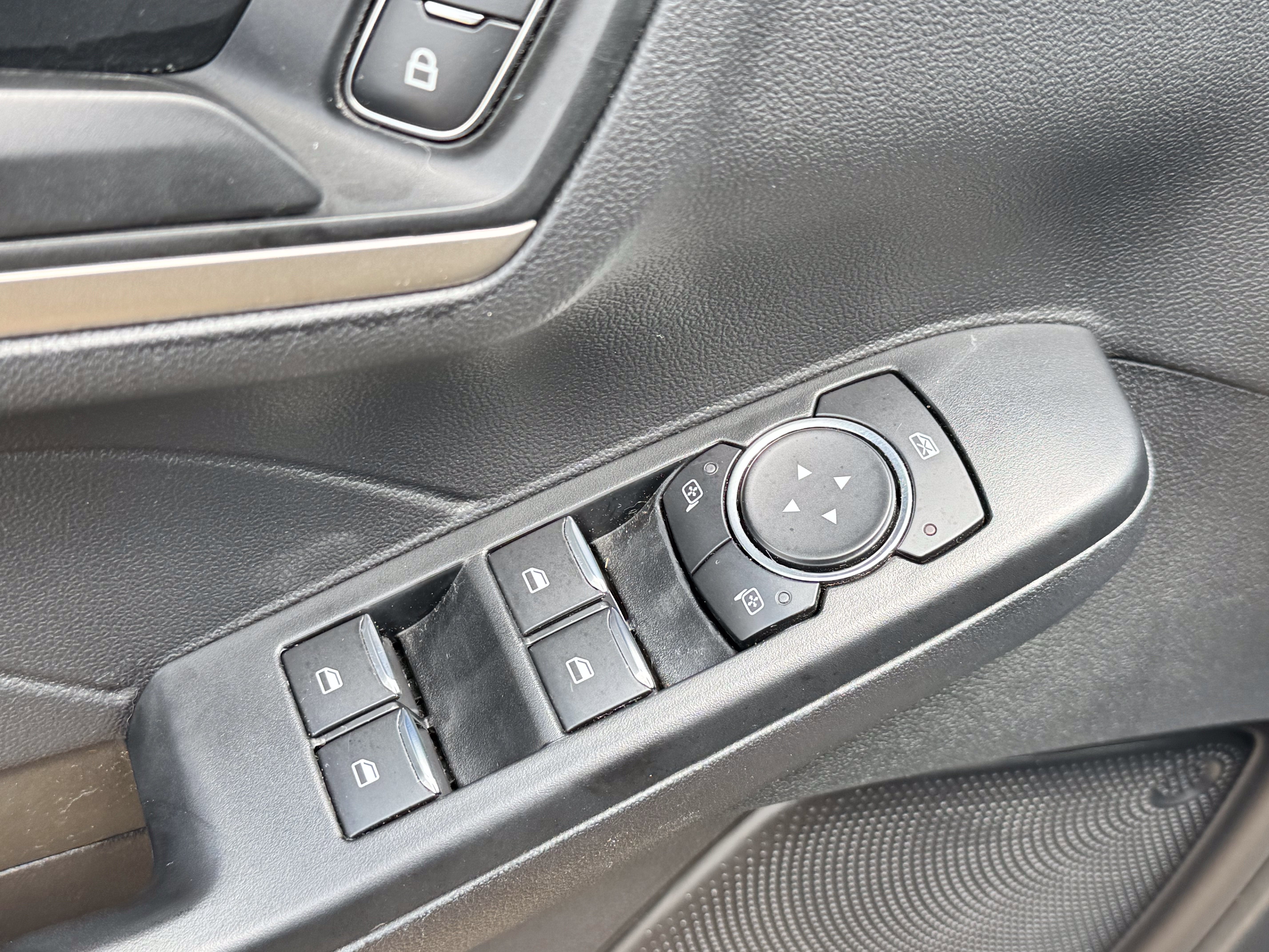 2022 Ford Escape SE Hybrid