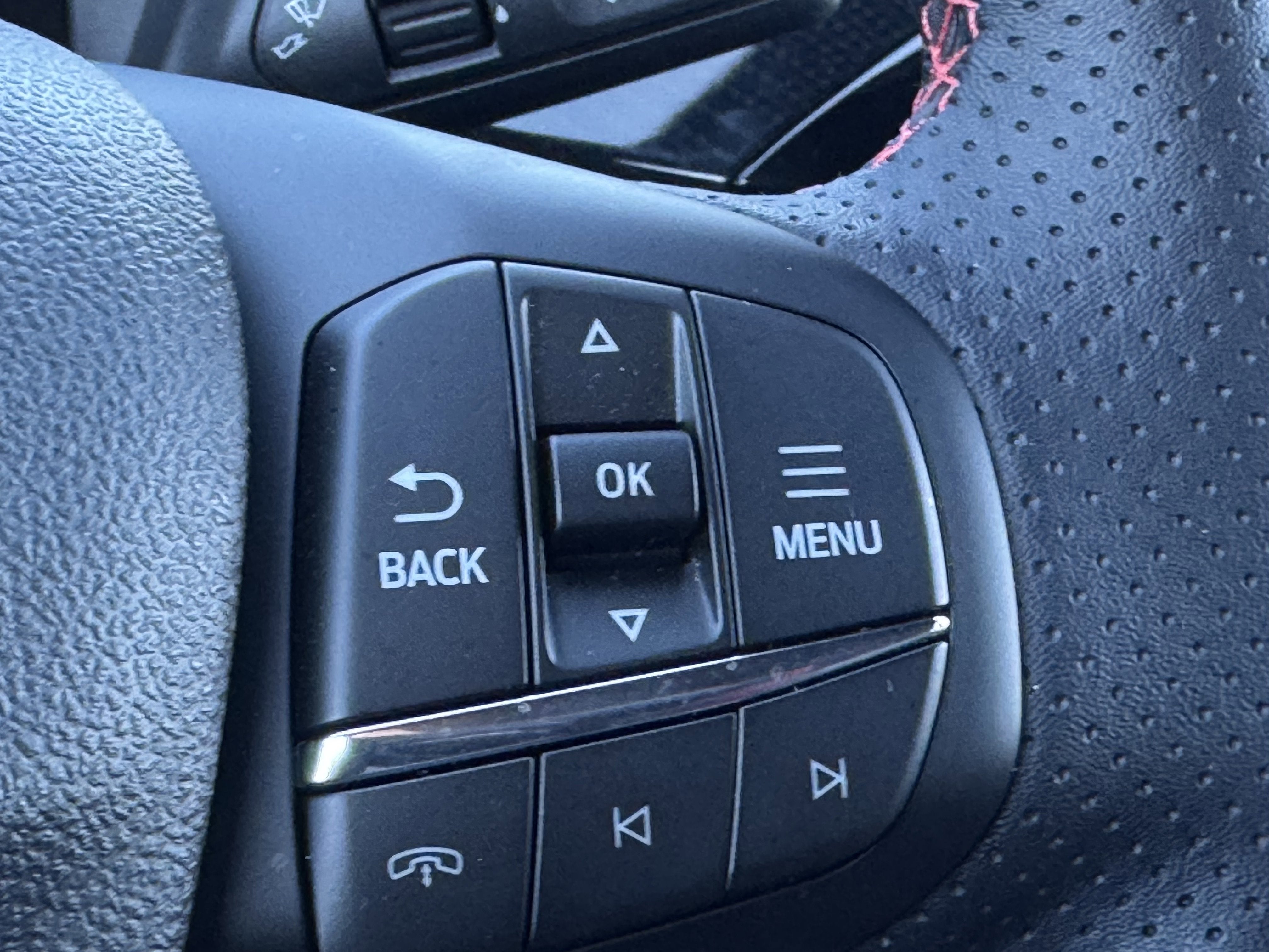 2026 Ford Escape Hybrid ST-Line Select