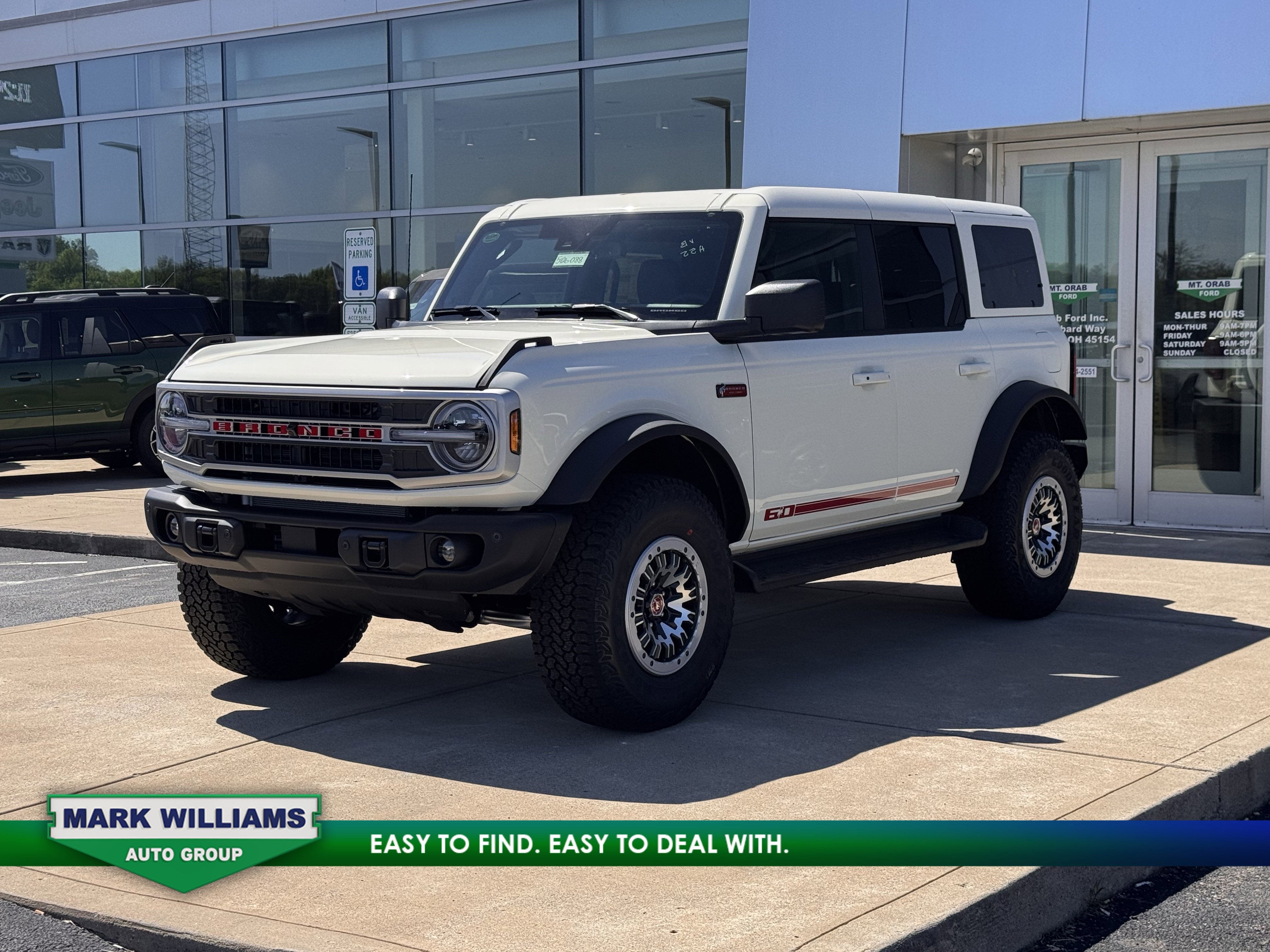 2026 Ford Bronco Outer Banks