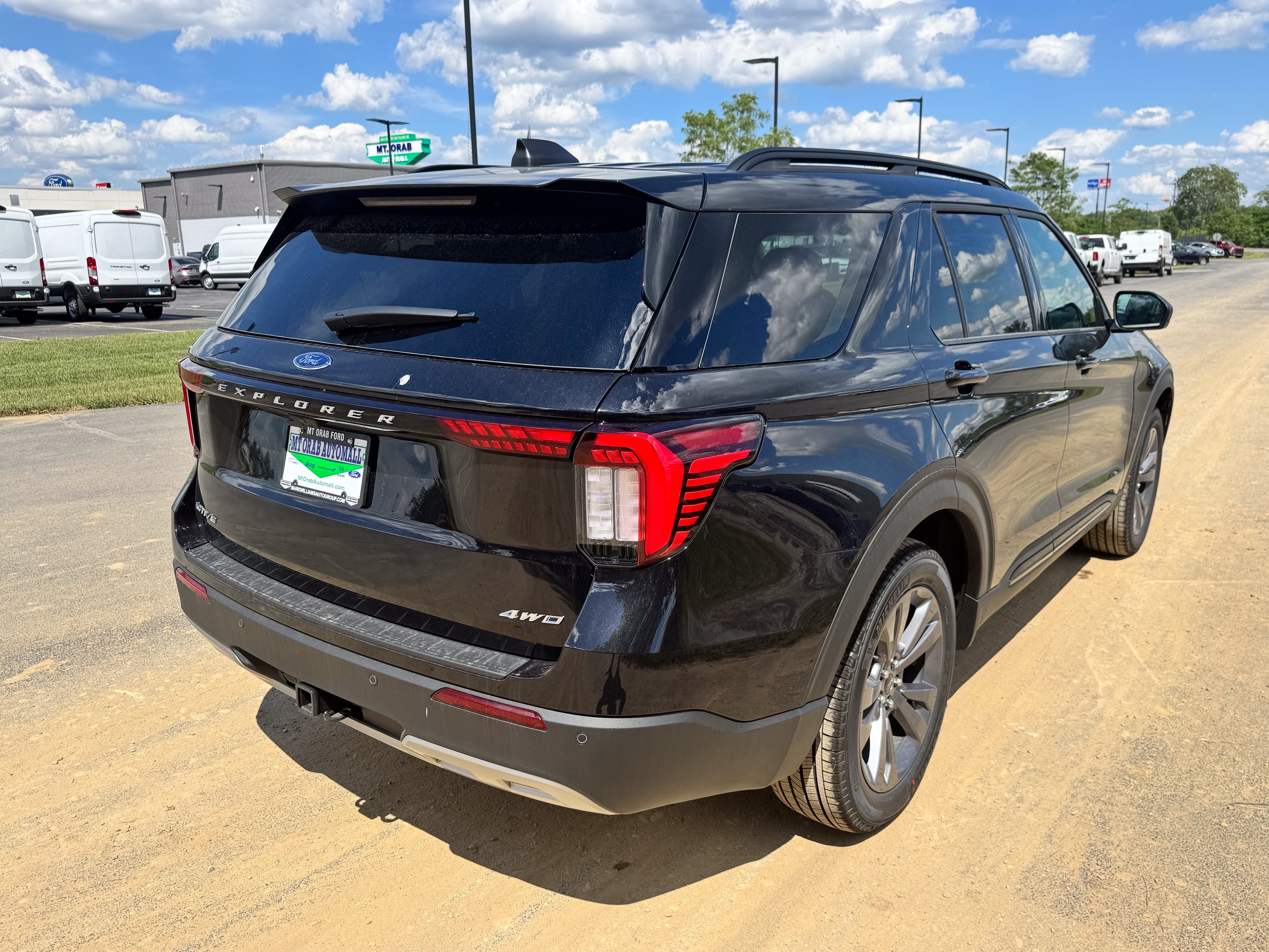 2026 Ford Explorer Active w/200A Pkg