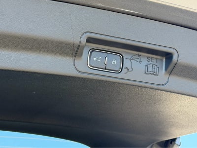 2027 Ford Explorer Active w/200A Pkg