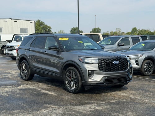 2025 Ford Explorer ST-Line