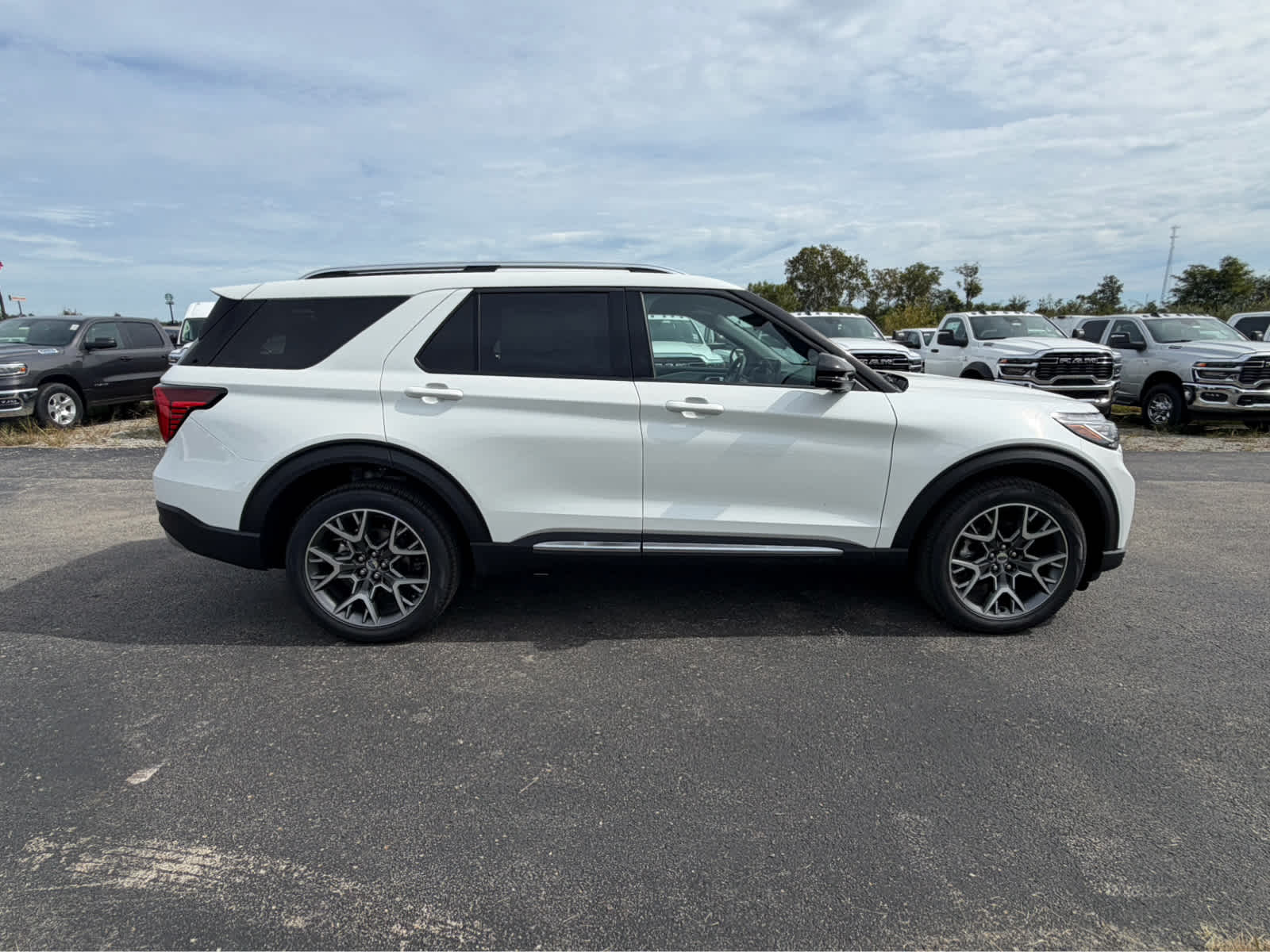 2027 Ford Explorer Platinum