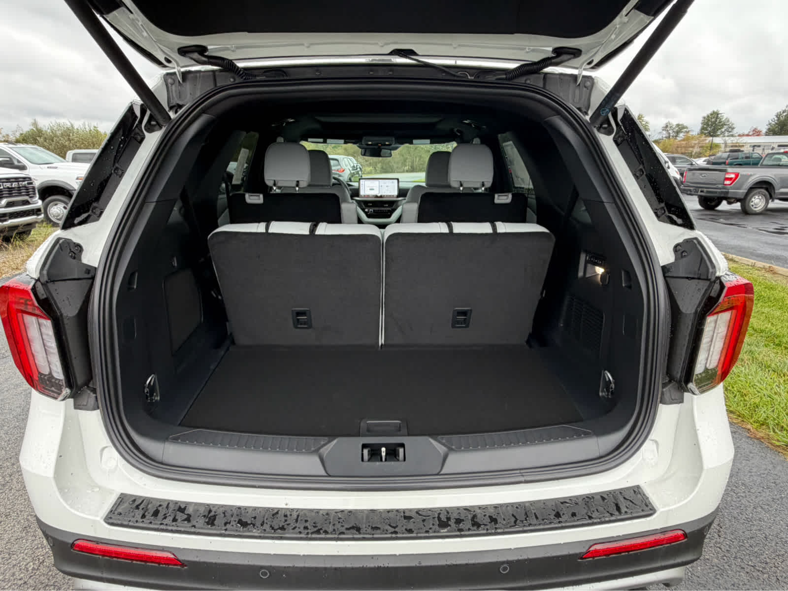 2027 Ford Explorer Platinum