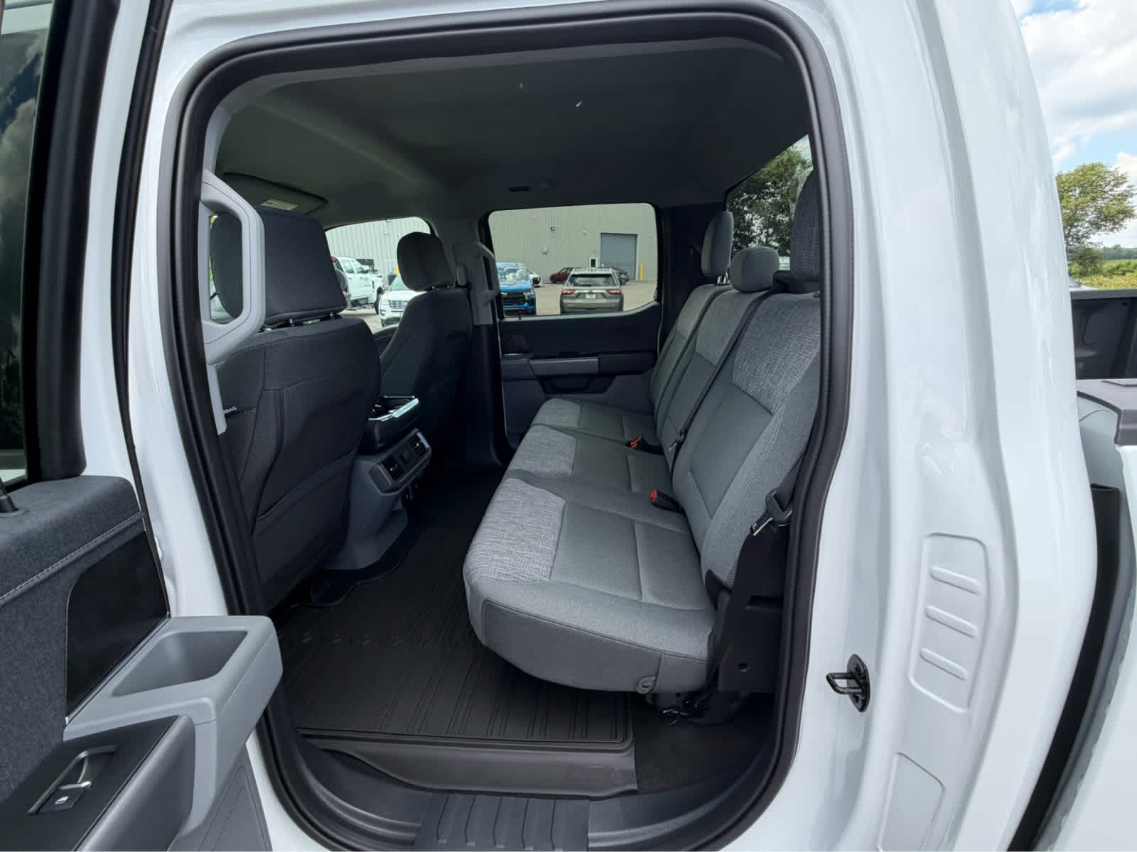 2023 Ford F-150 Lightning XLT