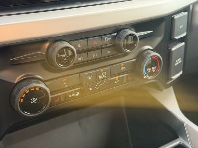 2027 Ford Super Duty F-250 SRW XLT