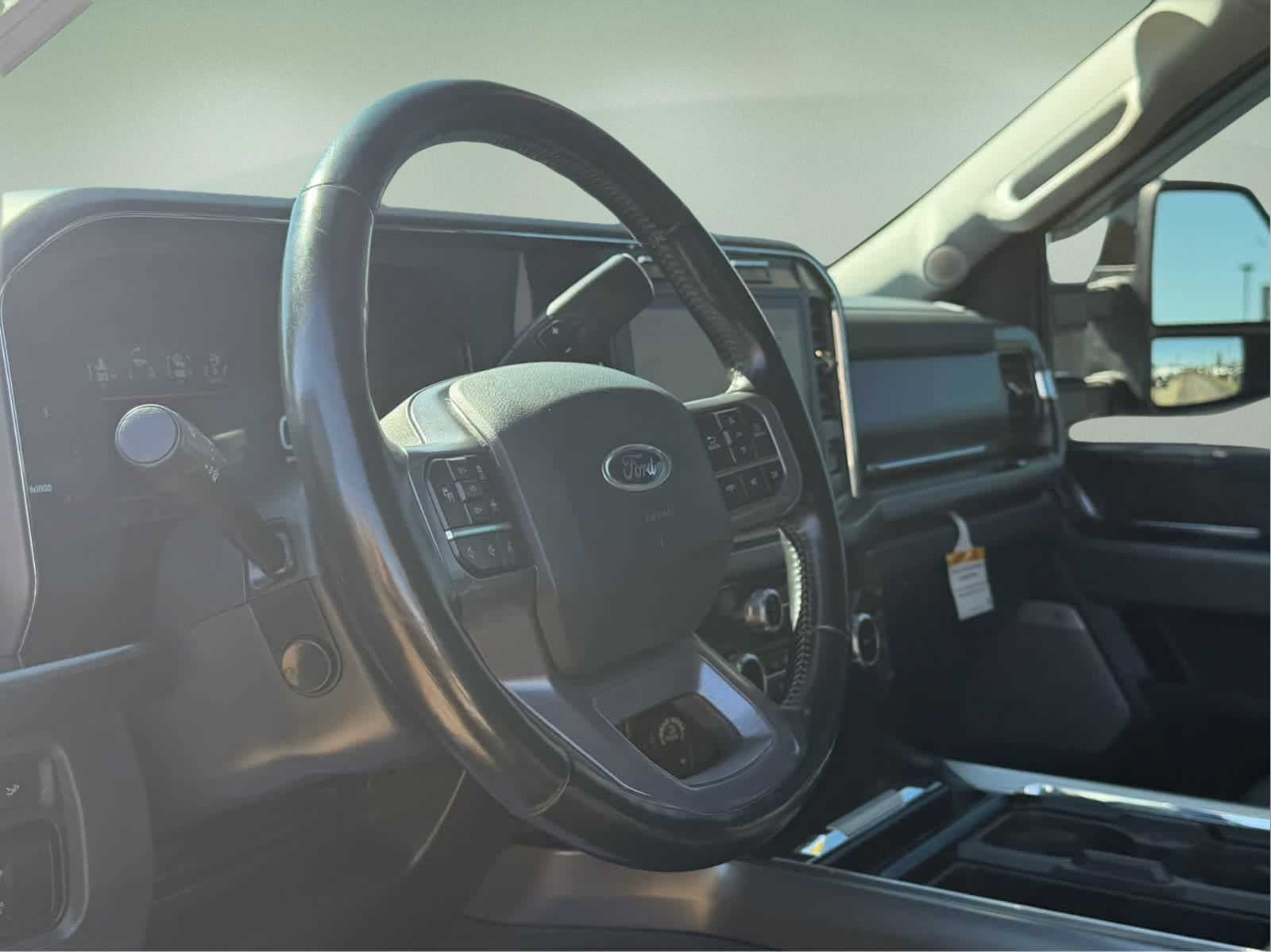 2023 Ford Super Duty F-250 Pickup LARIAT
