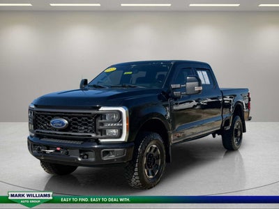 2023 Ford Super Duty F-250 Pickup LARIAT