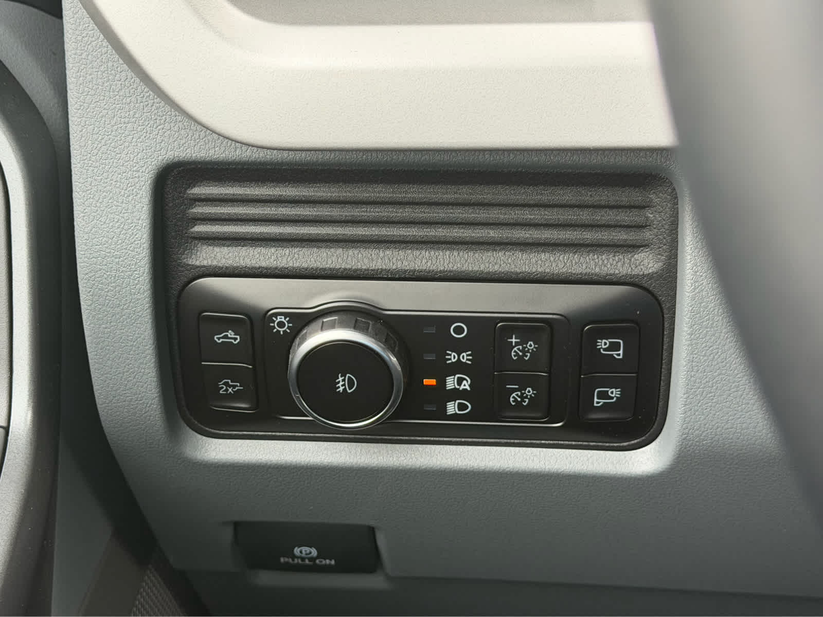 2027 Ford Super Duty F-250 SRW XLT