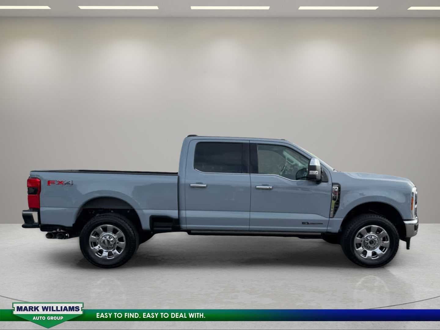 2025 Ford Super Duty F-350 SRW Pickup LARIAT