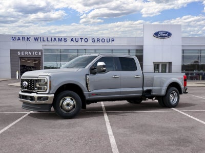2027 Ford Super Duty F-350 DRW LARIAT
