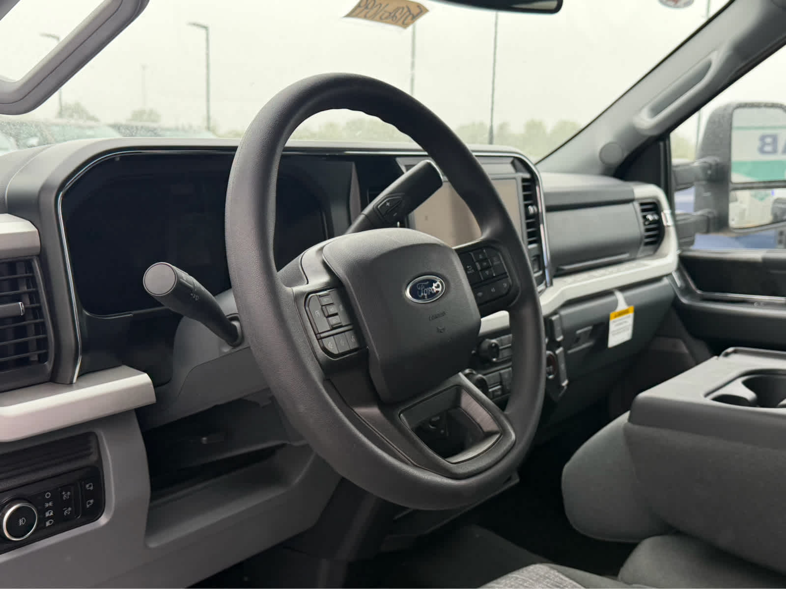 2026 Ford Super Duty F-350 DRW XLT