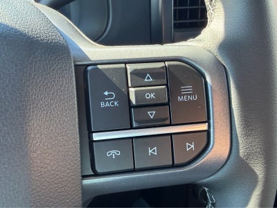 2027 Ford Super Duty F-350 DRW LARIAT