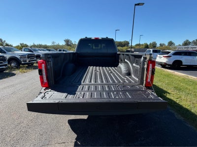2027 Ford Super Duty F-350 DRW LARIAT