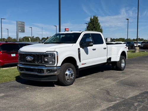 2027 Ford Super Duty F-350 DRW LARIAT