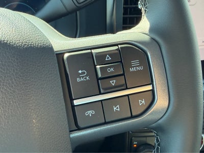 2027 Ford Super Duty F-350 DRW LARIAT