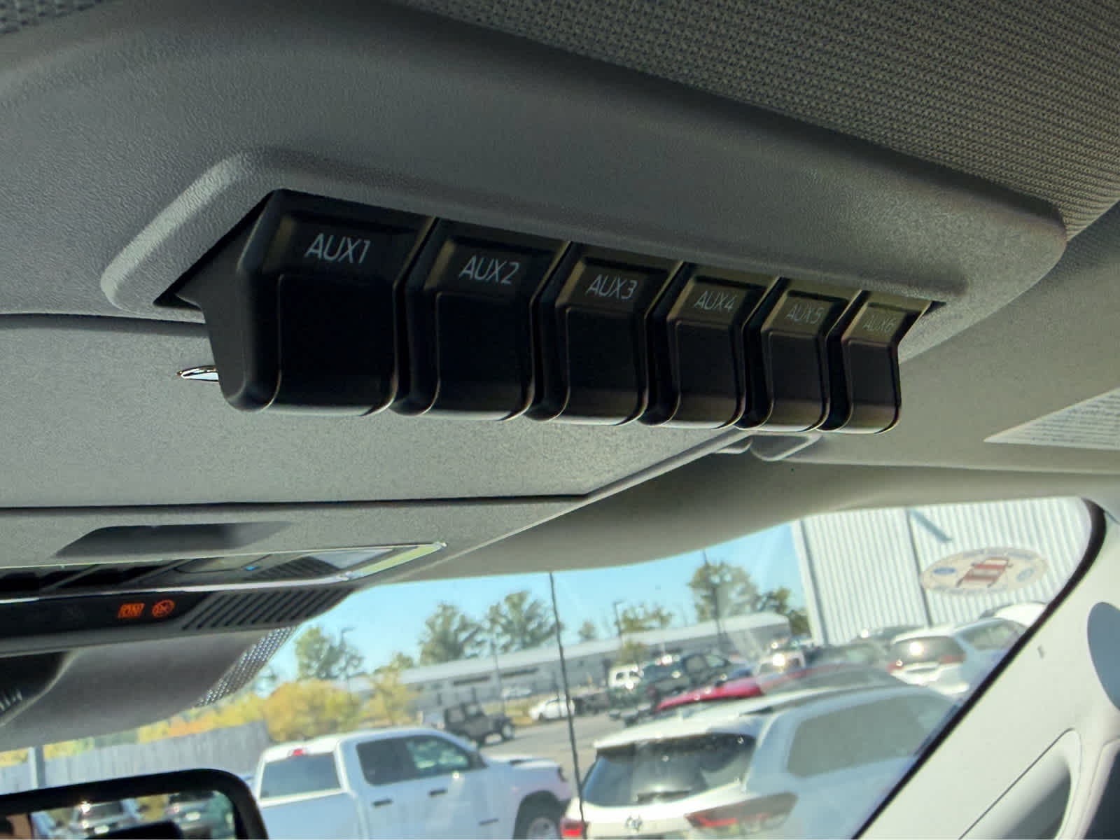2027 Ford Super Duty F-350 DRW LARIAT