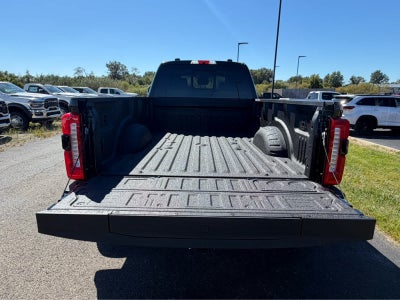 2027 Ford Super Duty F-350 DRW LARIAT
