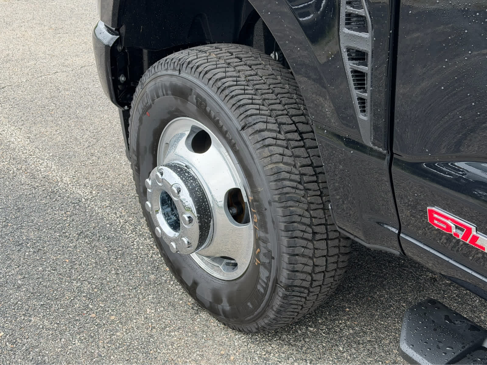 2027 Ford Super Duty F-350 DRW XL