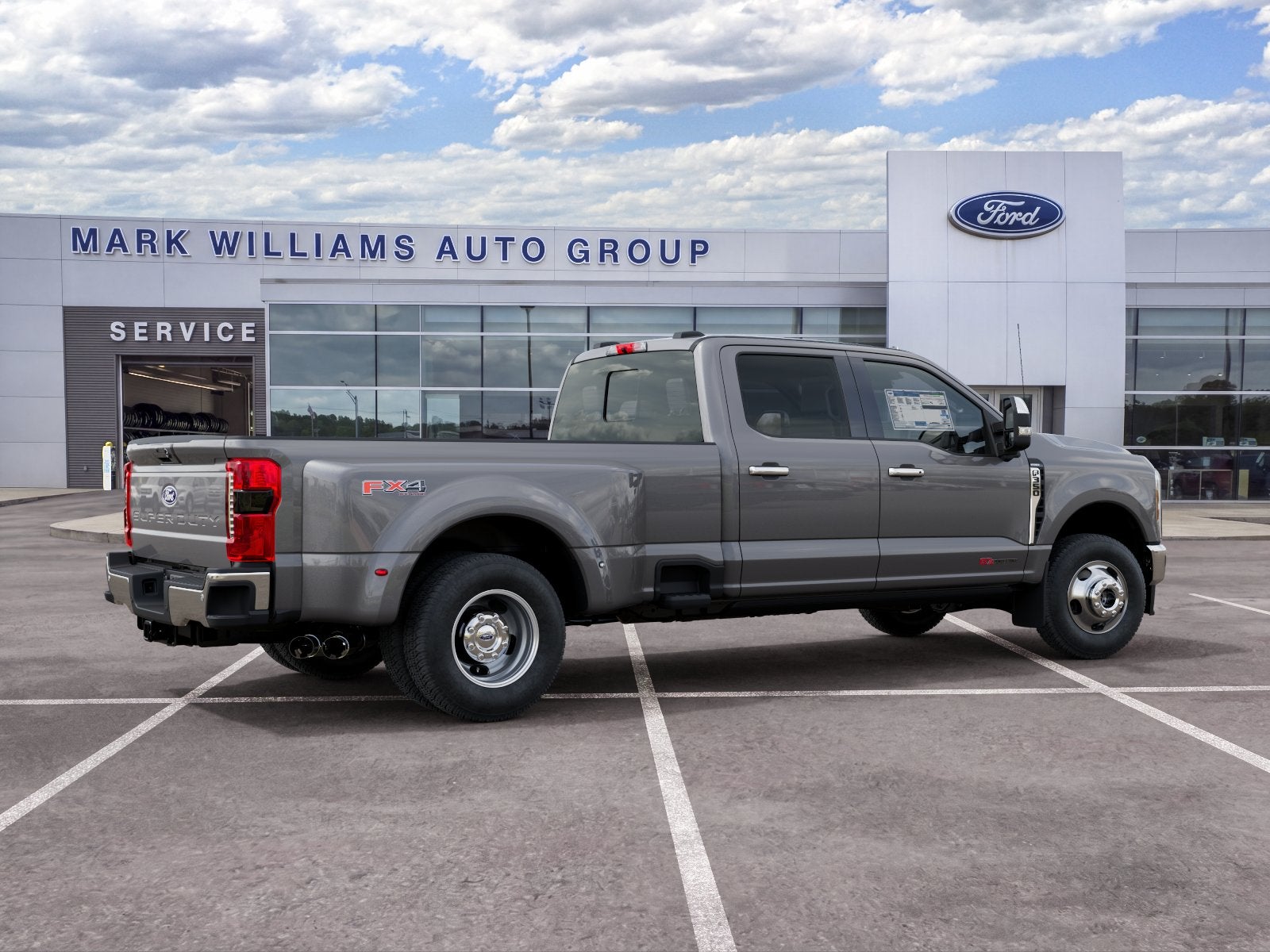 2027 Ford Super Duty F-350 DRW LARIAT