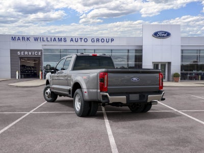 2027 Ford Super Duty F-350 DRW LARIAT