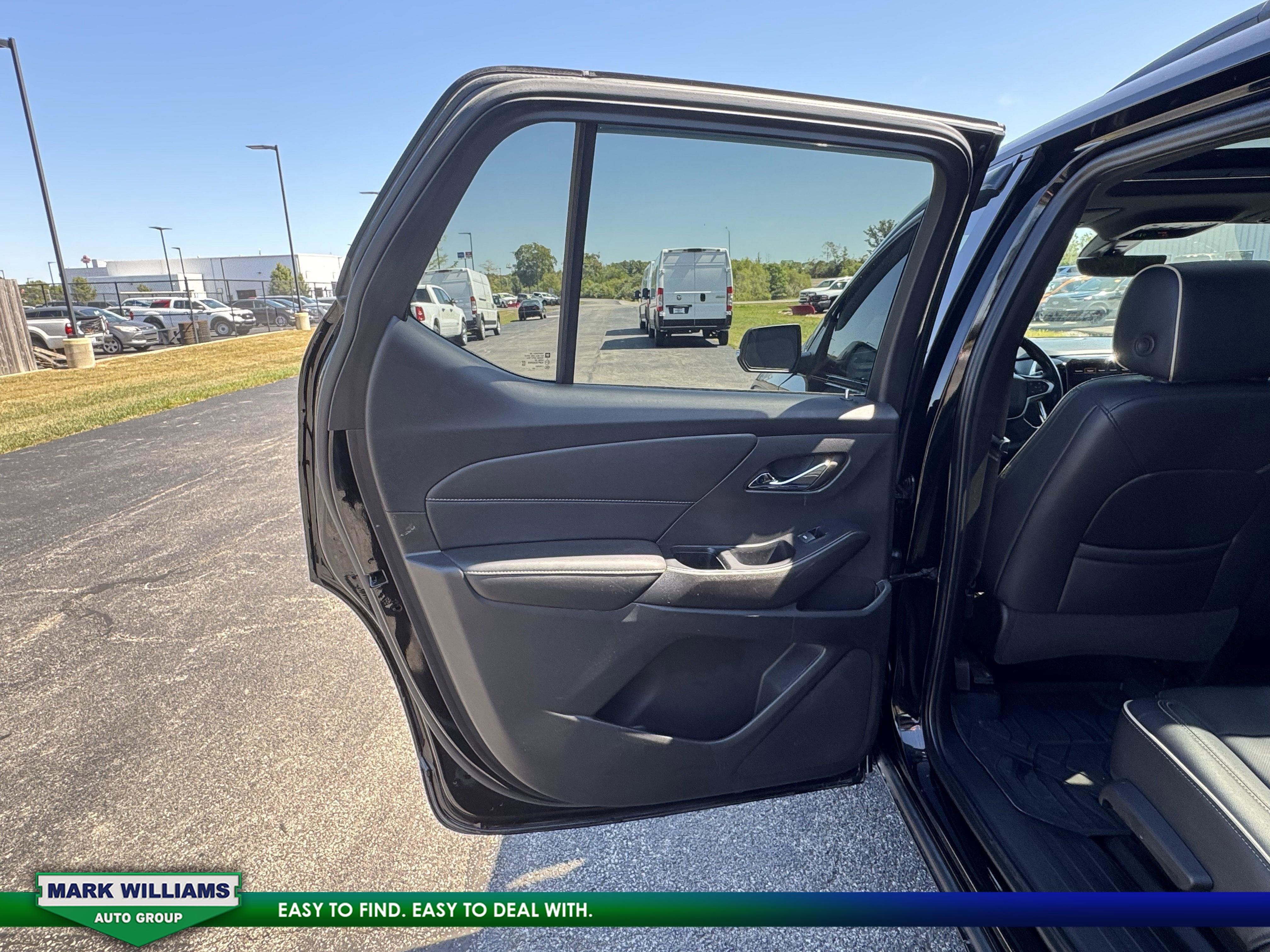 2023 Chevrolet Traverse Premier