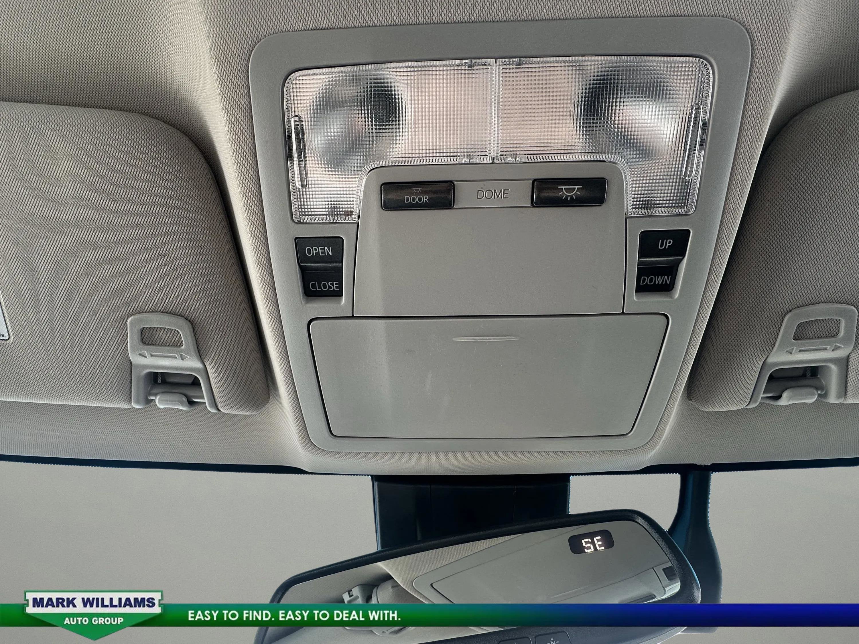 2018 Toyota Avalon Hybrid XLE Premium