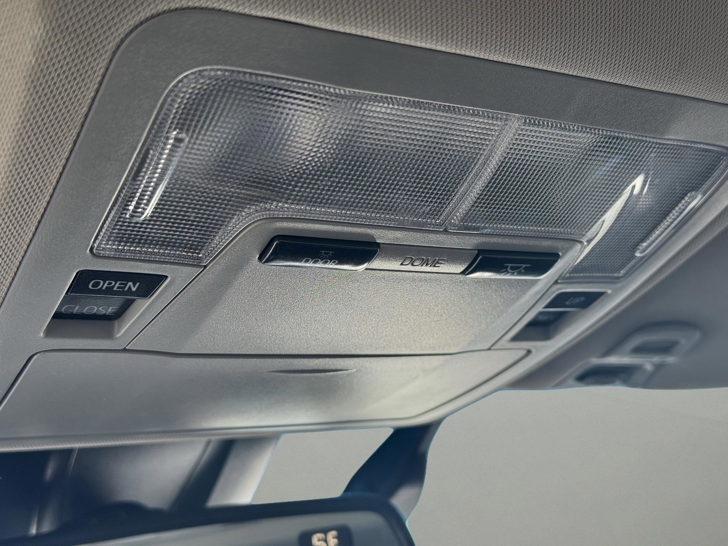 2018 Toyota Avalon Hybrid XLE Premium