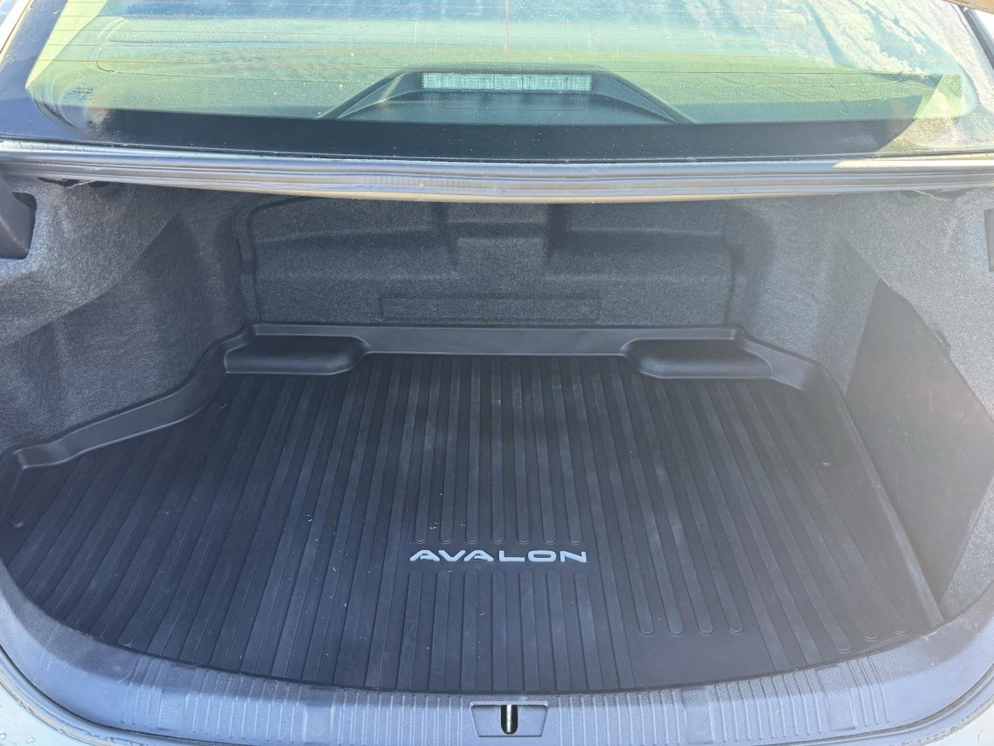 2018 Toyota Avalon Hybrid XLE Premium