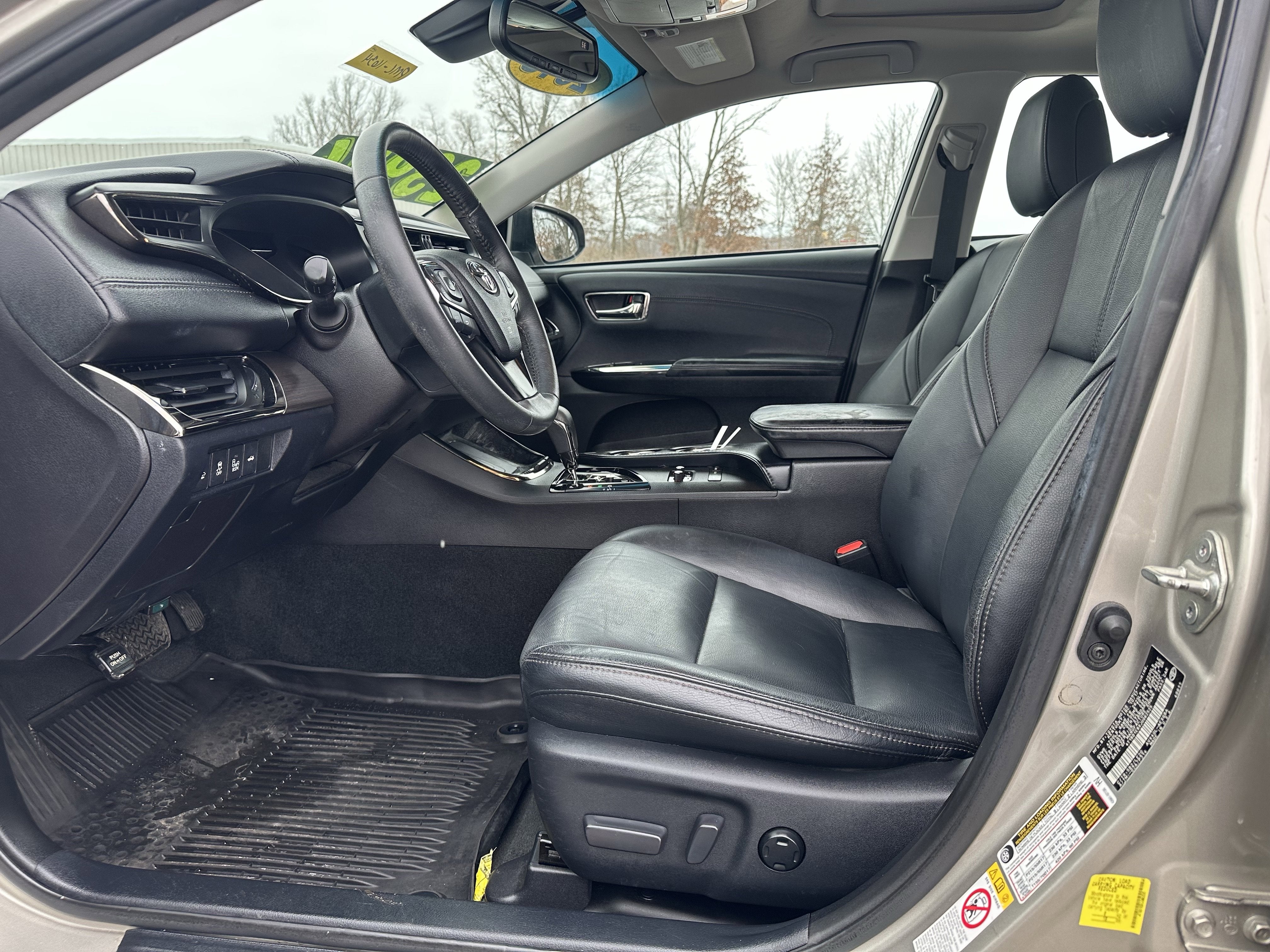 2018 Toyota Avalon Hybrid XLE Premium