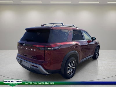 2023 Nissan Pathfinder SL