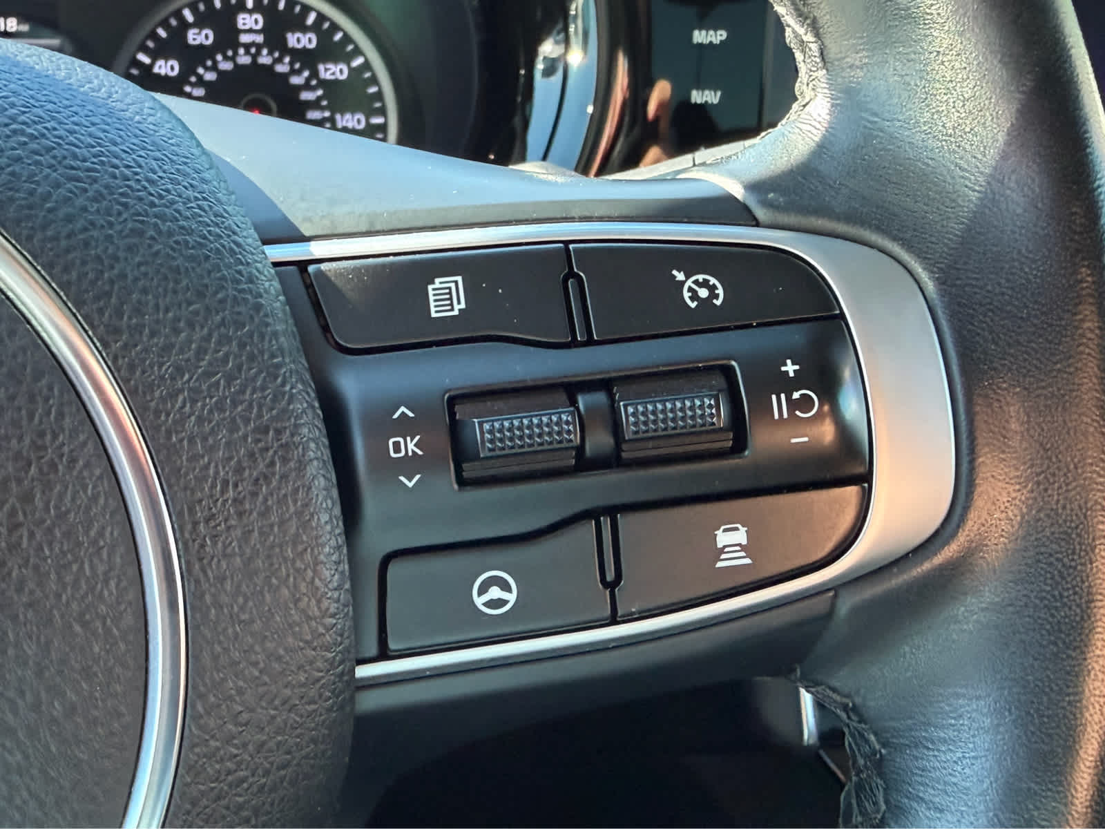 2024 Kia K5 EX