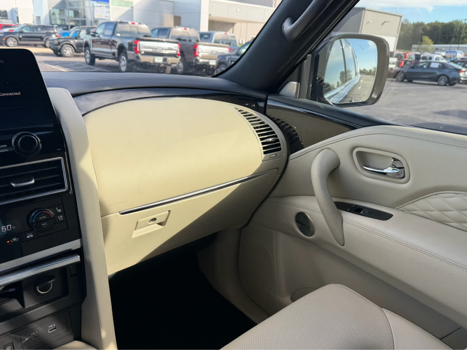 2024 INFINITI QX80 SENSORY