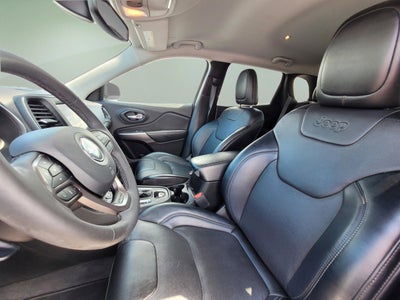2022 Jeep Cherokee Latitude Lux