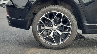 2023 Jeep Grand Cherokee Summit Reserve
