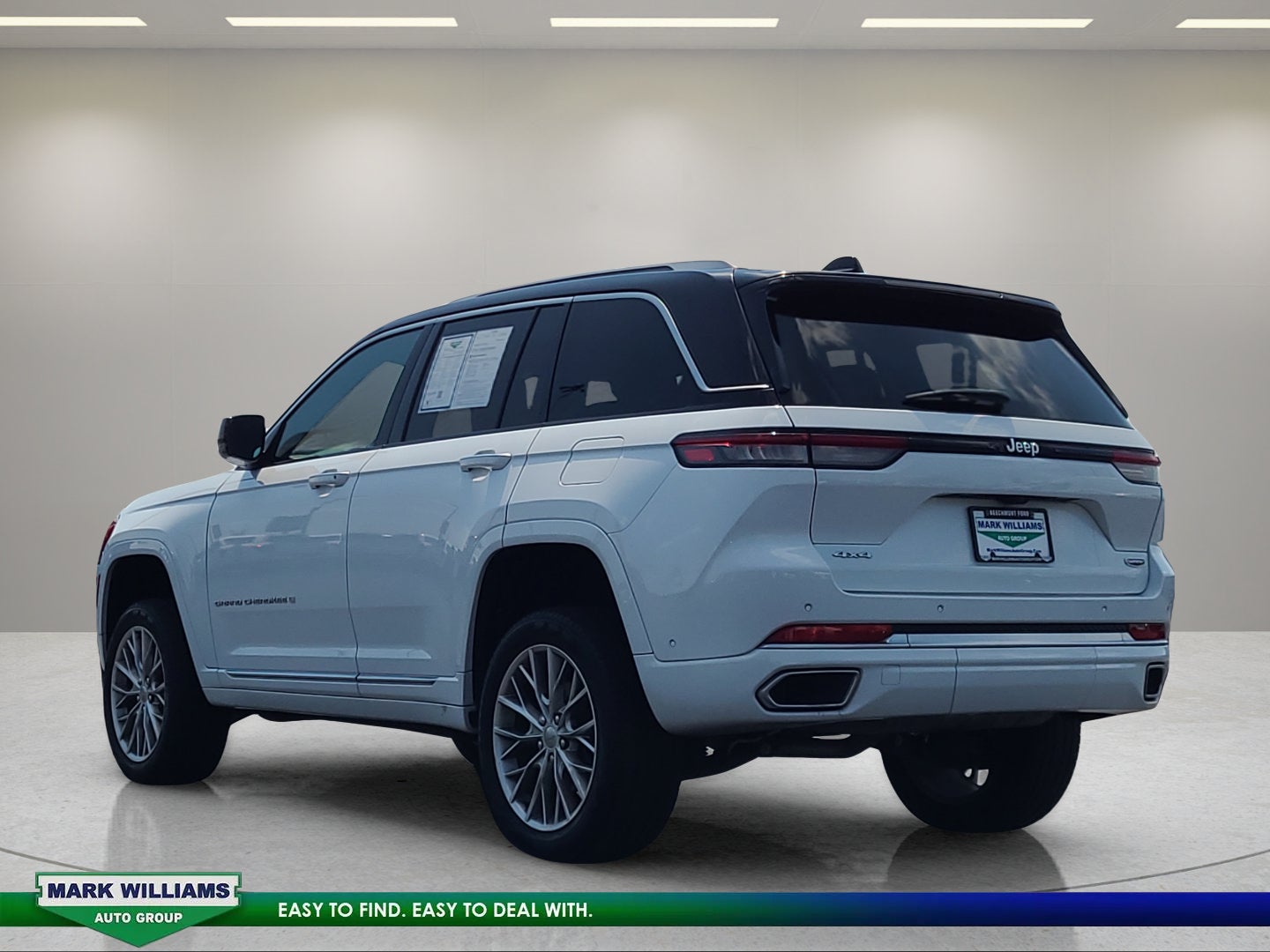 2023 Jeep Grand Cherokee Summit