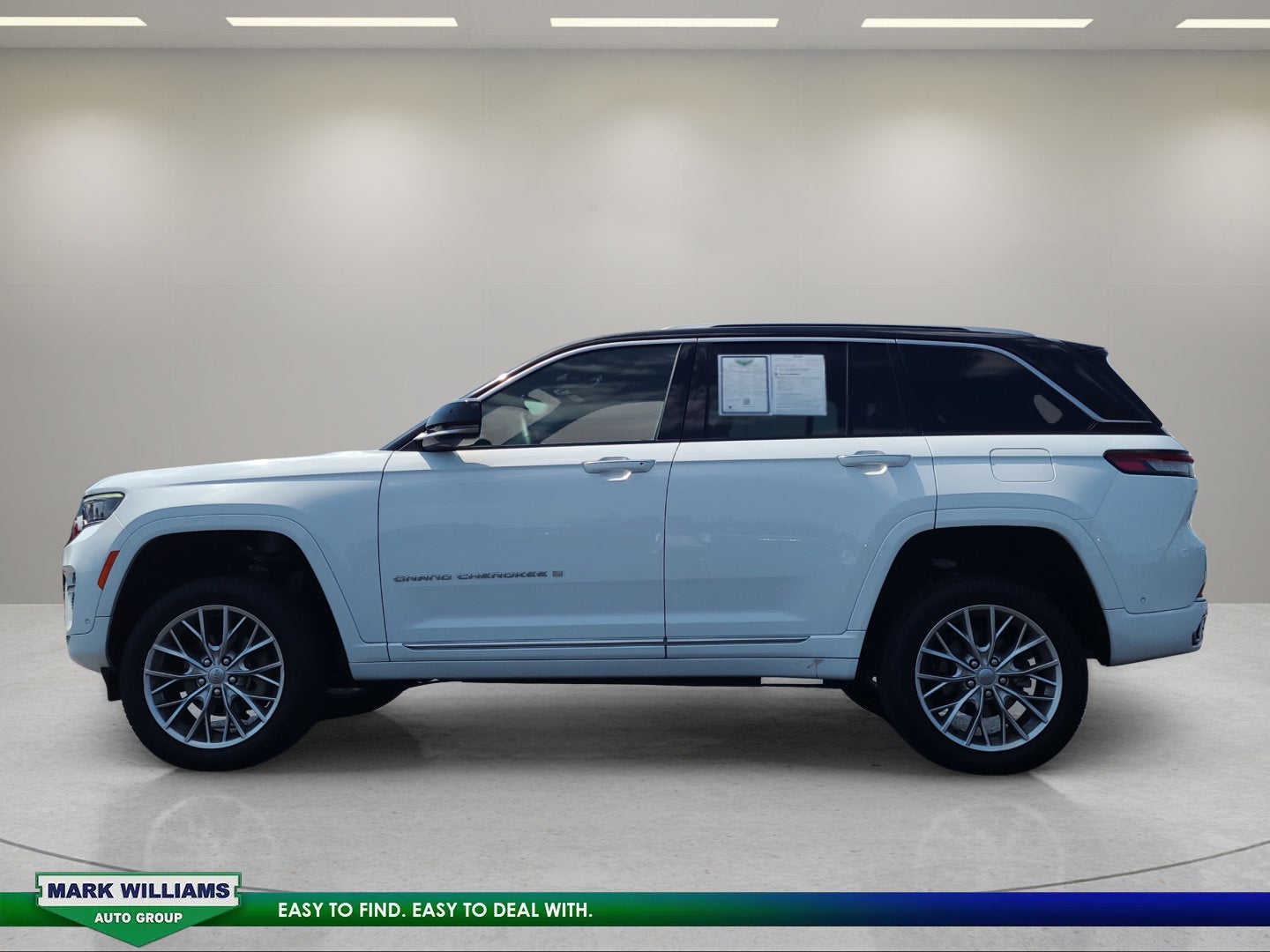 2023 Jeep Grand Cherokee Summit